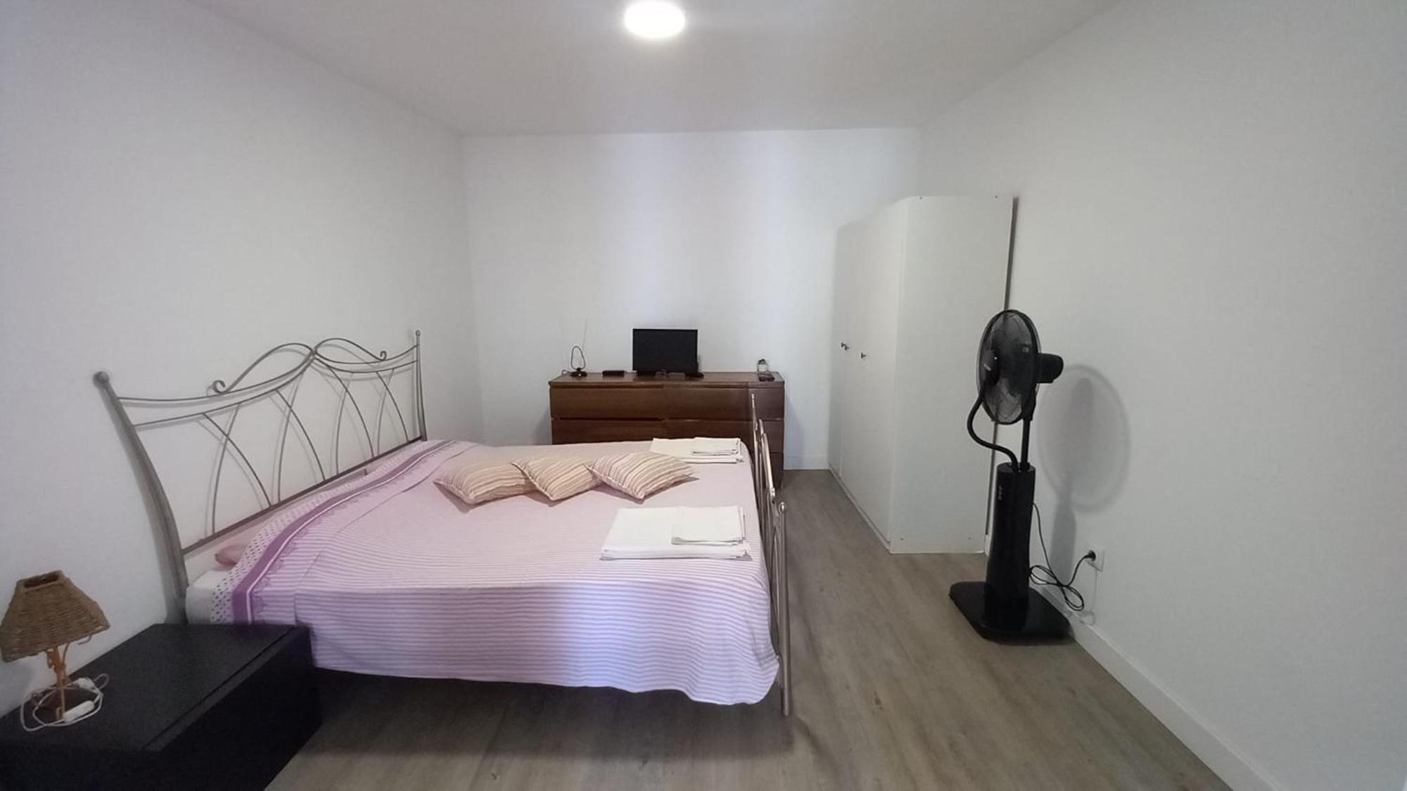 Alvito Guest House - Comfortable Room With Private Bathroom Лиссабон Экстерьер фото